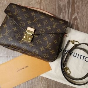 Louis Vuitton Pochette Metis